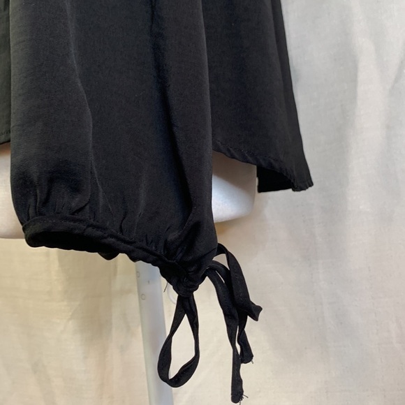 Honey Punch Black Off the Shoulder Blouse - Picture 7 of 10